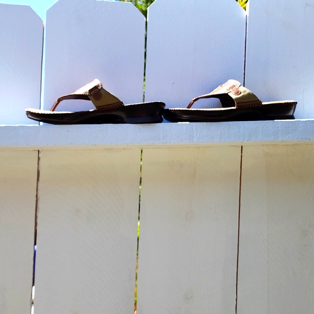 Summer Soft Tan Suede Flip-flops - Picture 4 of 8